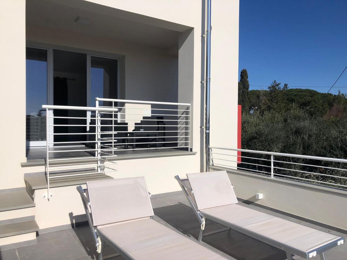 Appartamento Casa Ginevra Cecina  Esterno foto